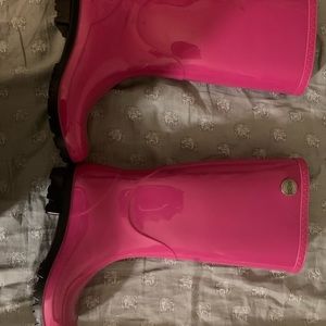 Ugg rainboots